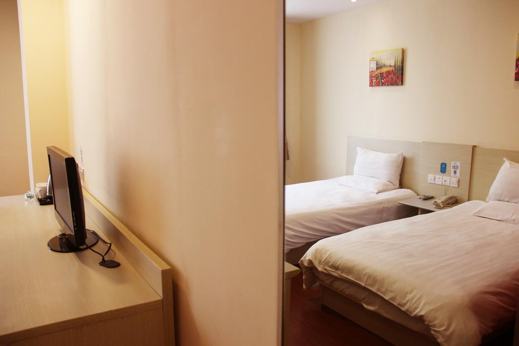Hanting Express Shanghai Songjiang North Renmin Road Rum bild